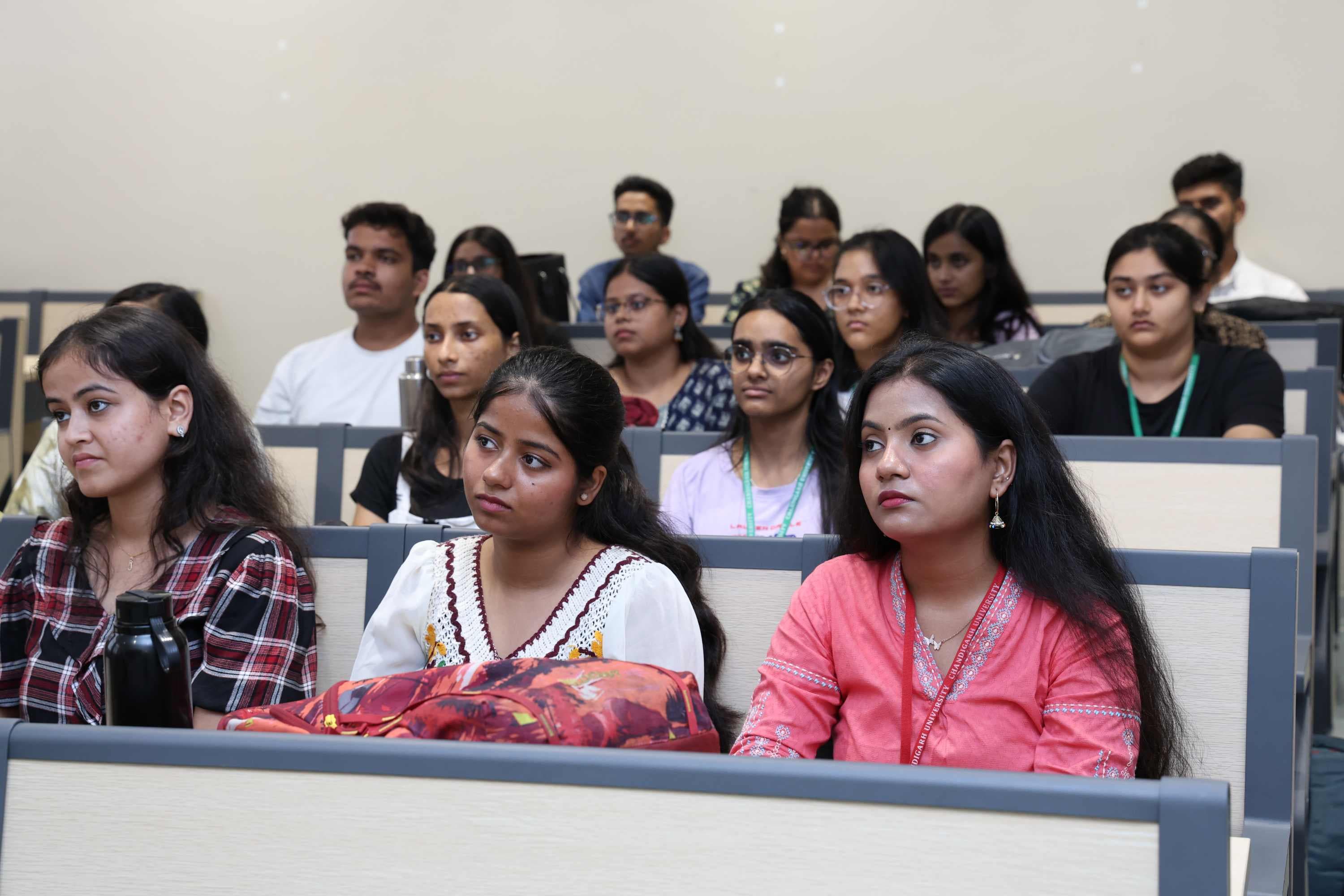 Chandigarh University Lucknow Classroom photo 14