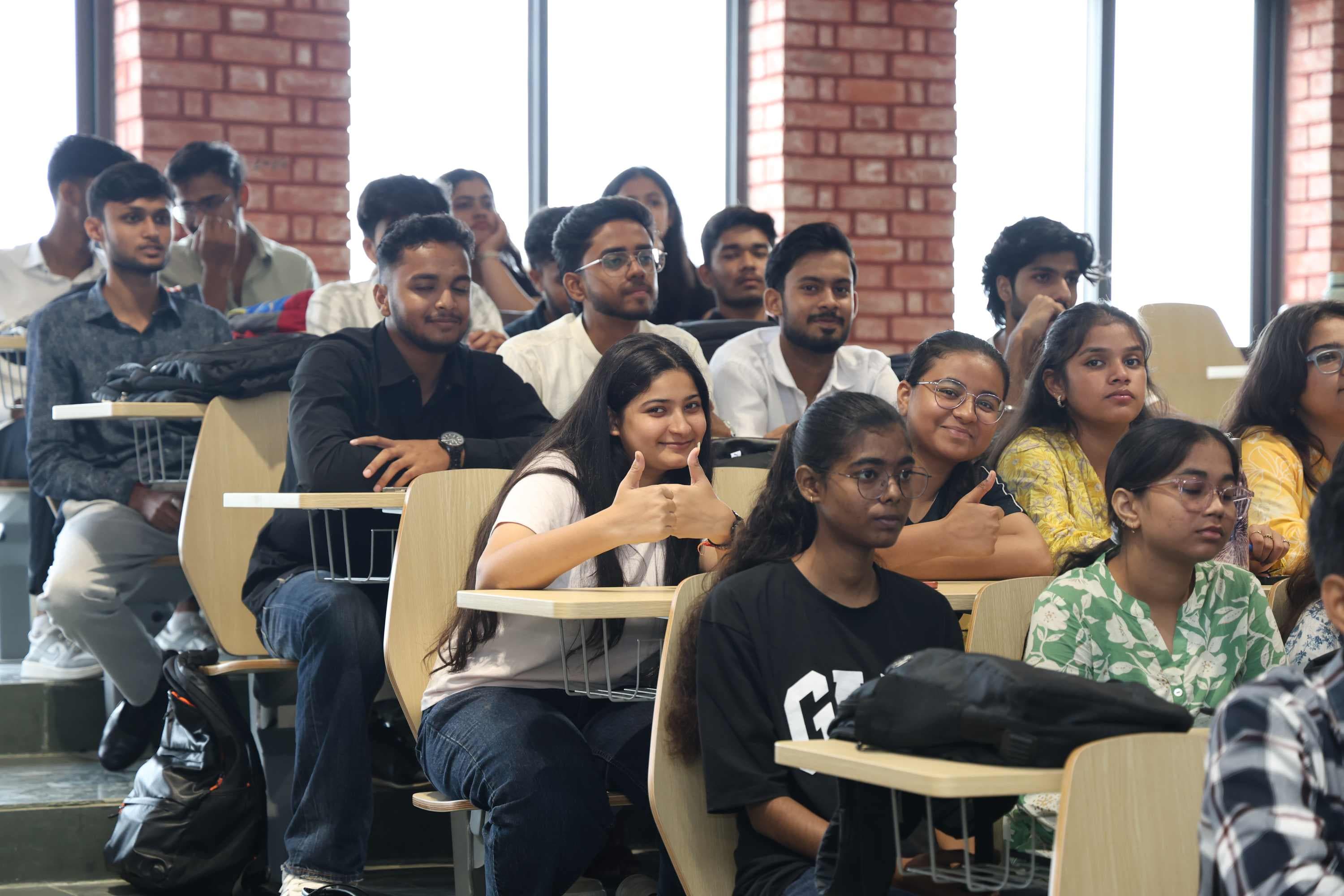 Chandigarh University Lucknow Classroom photo 18