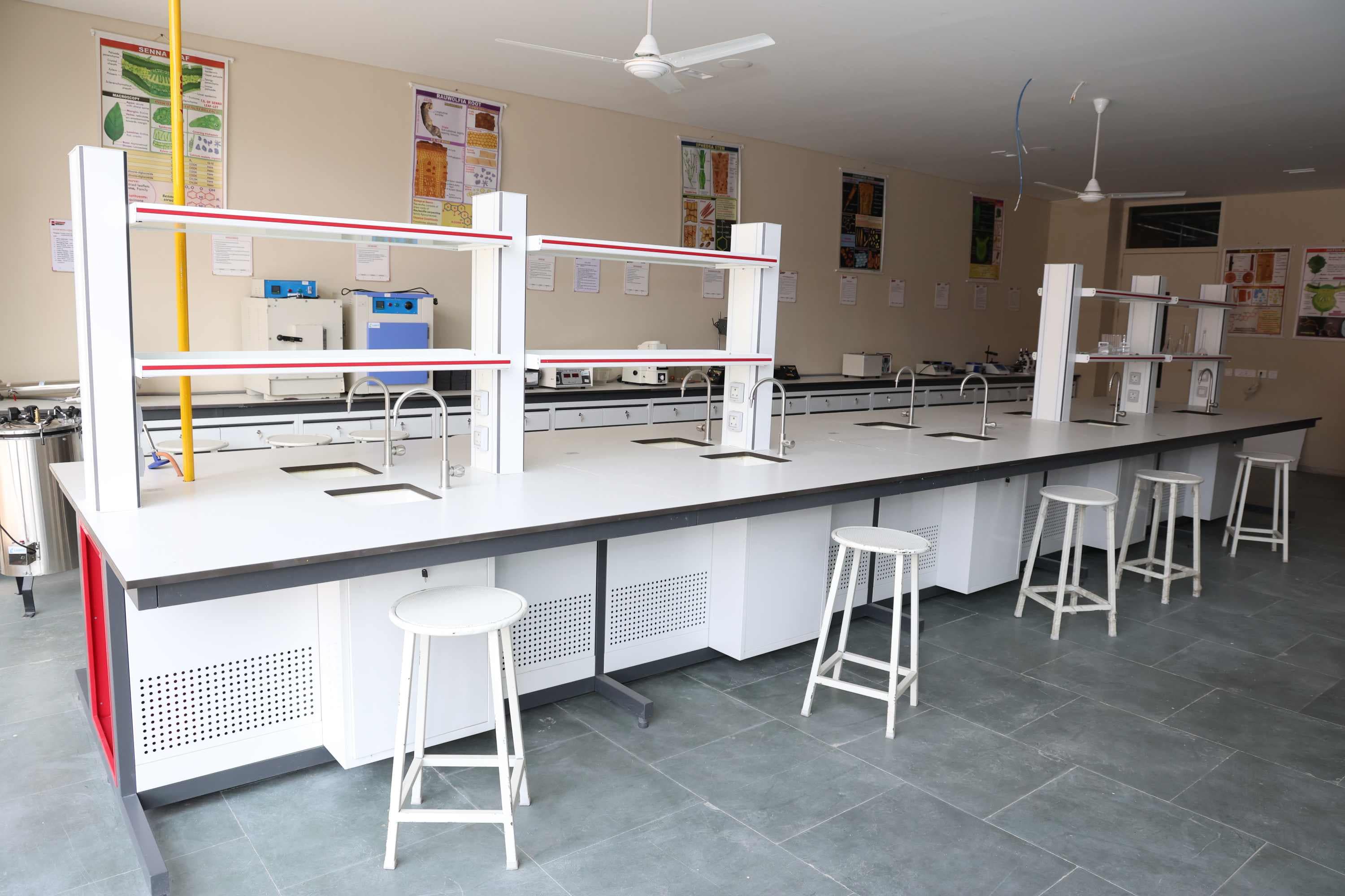 Chandigarh University Lucknow Lab photo 7