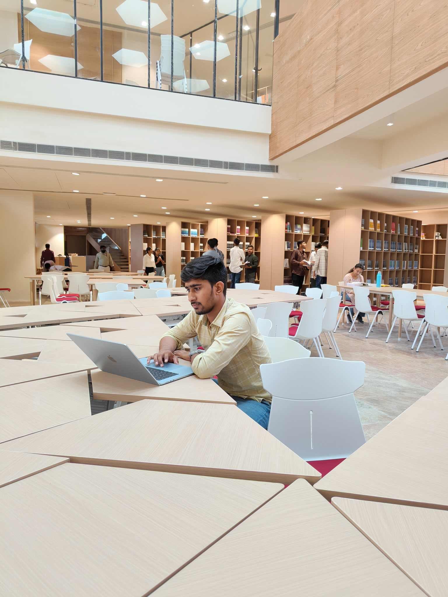 Chandigarh University Lucknow Library photo 8