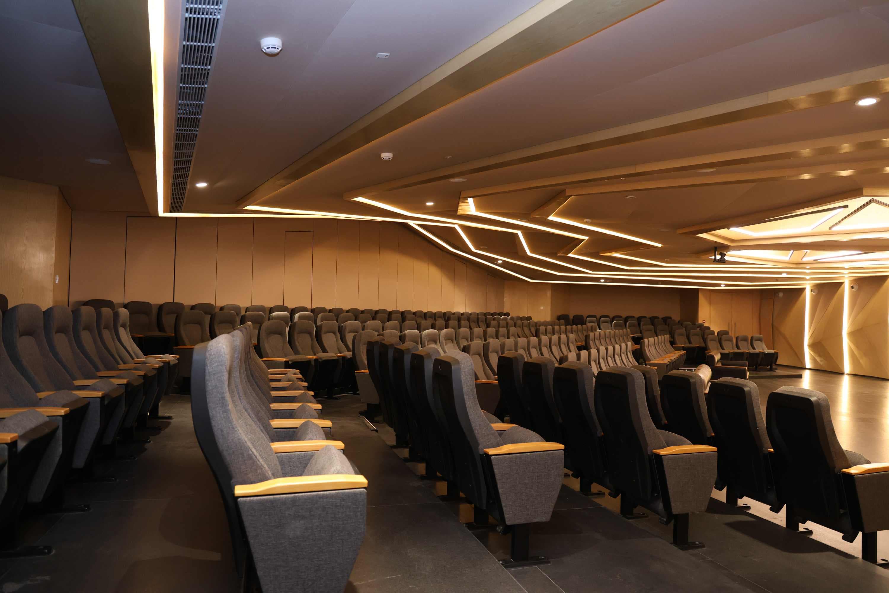 Chandigarh University Lucknow Seminar Hall photo 4