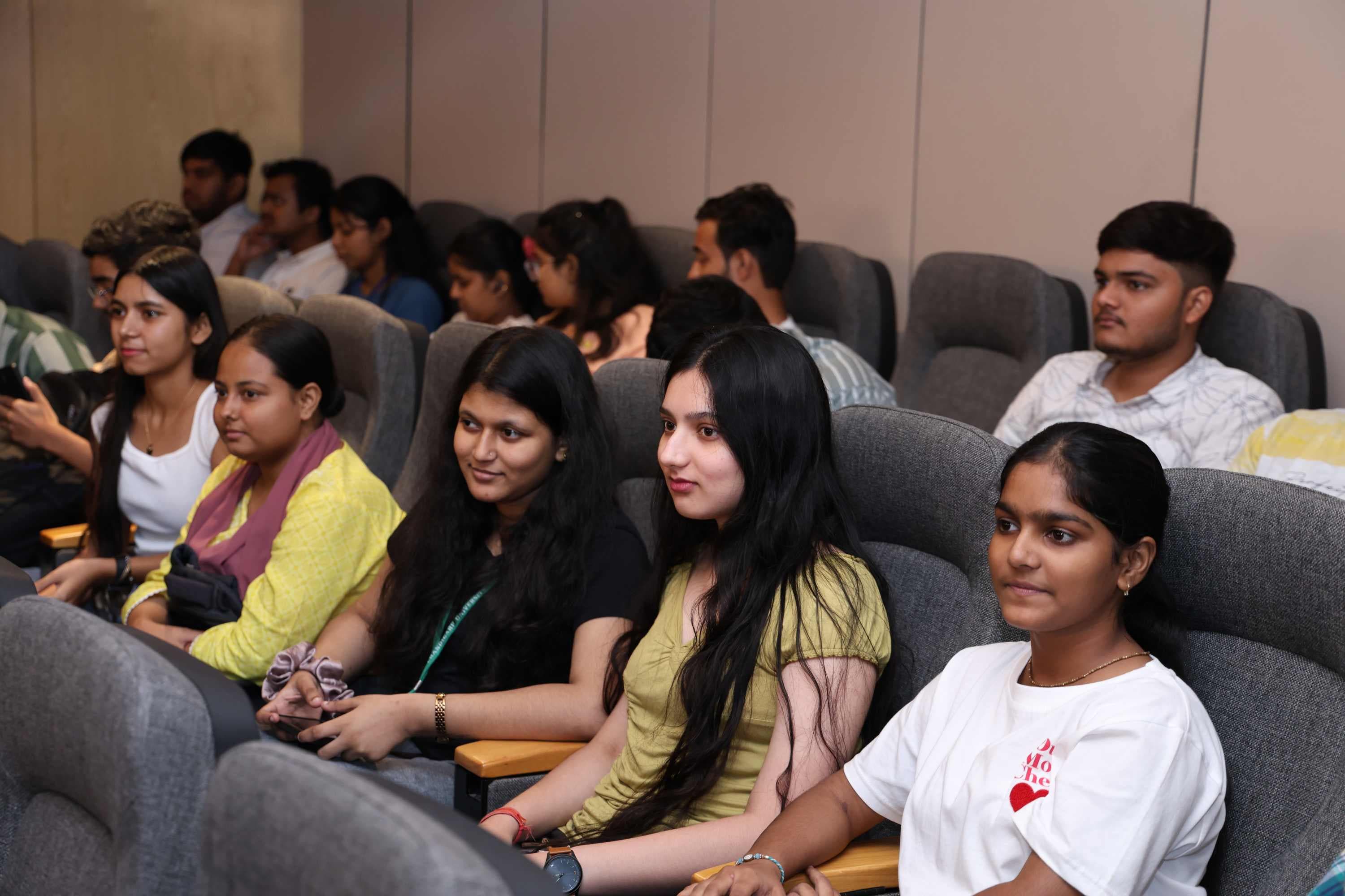 Chandigarh University Lucknow Seminar Hall photo 13