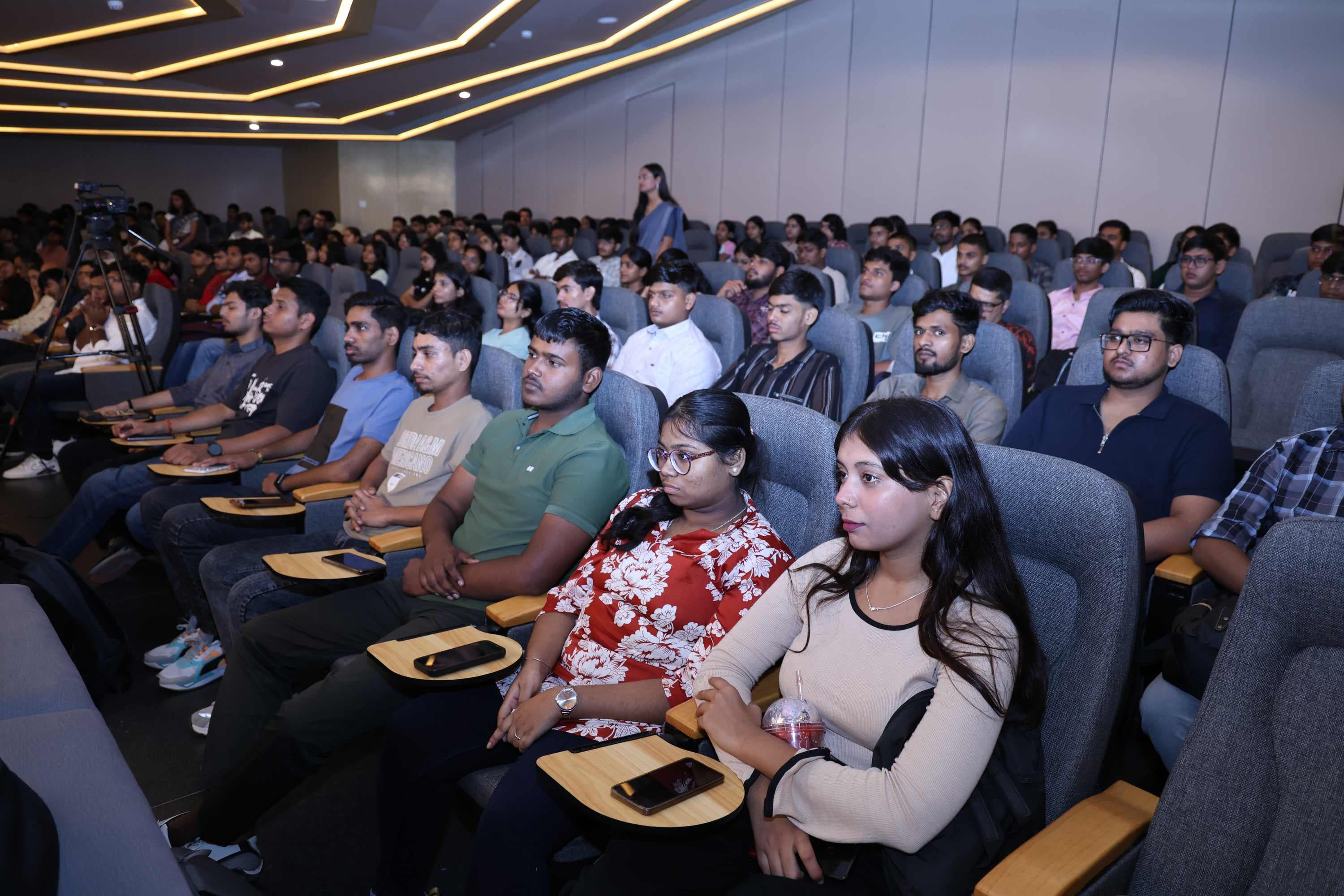 Chandigarh University Lucknow Seminar Hall photo 15