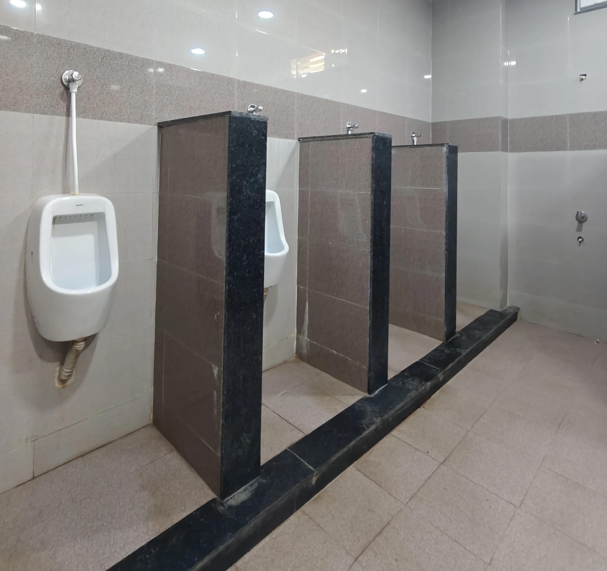 Acropolis Institute of Technology & Research Indore Academic Building photo 14