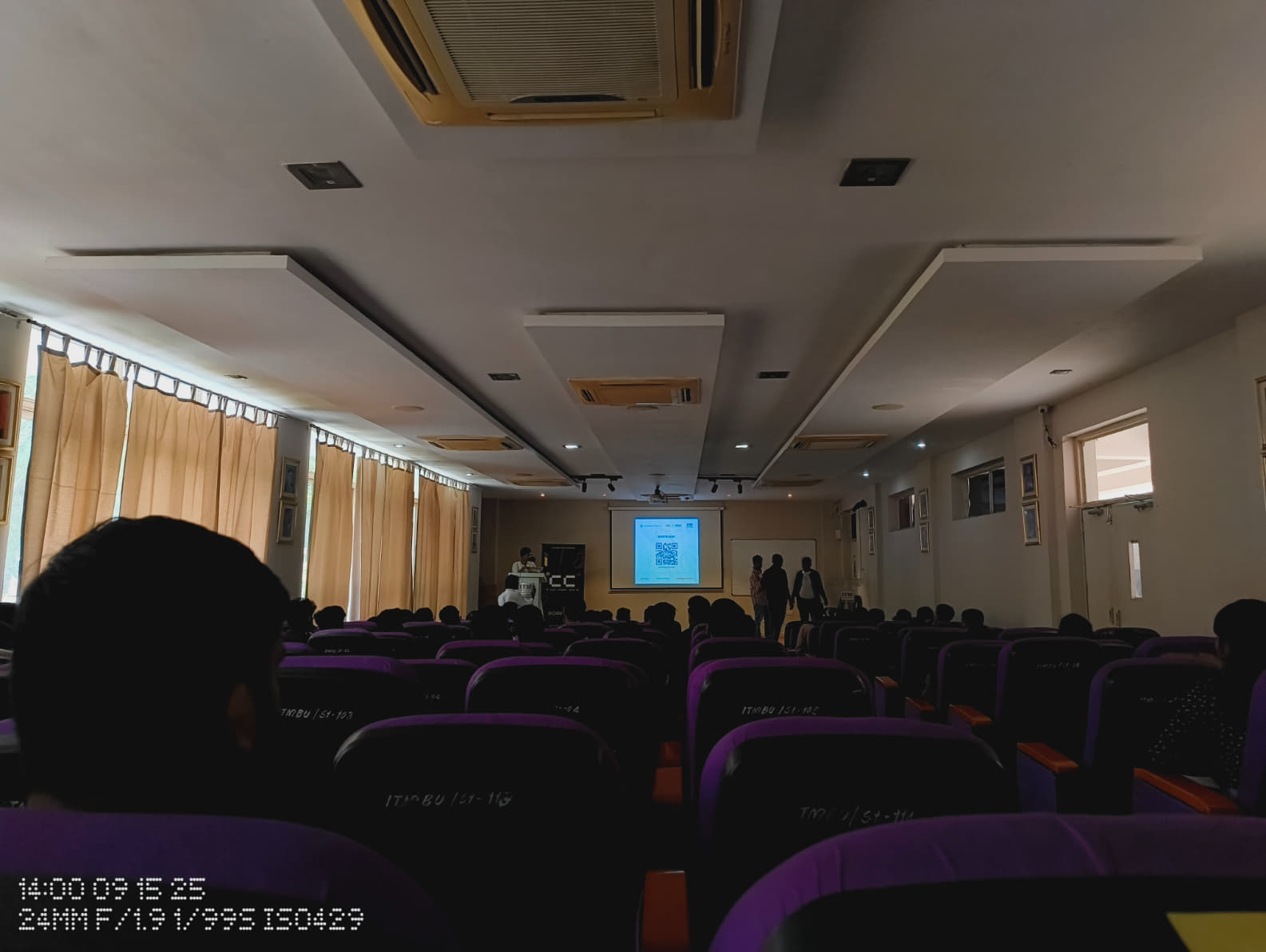 ITM SLS Baroda University Academic photo 5