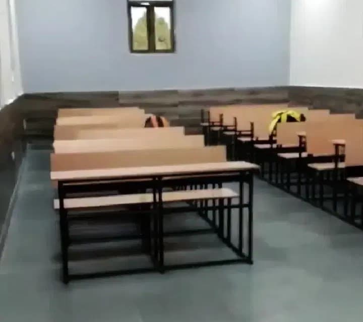 Kirori Mal College Academic Building photo 13