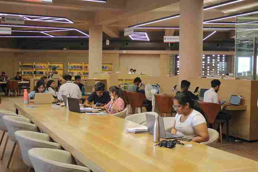 Chandigarh University Library photo 6