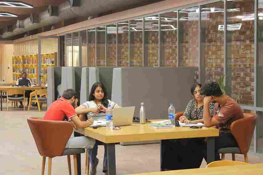 Chandigarh University Library photo 10