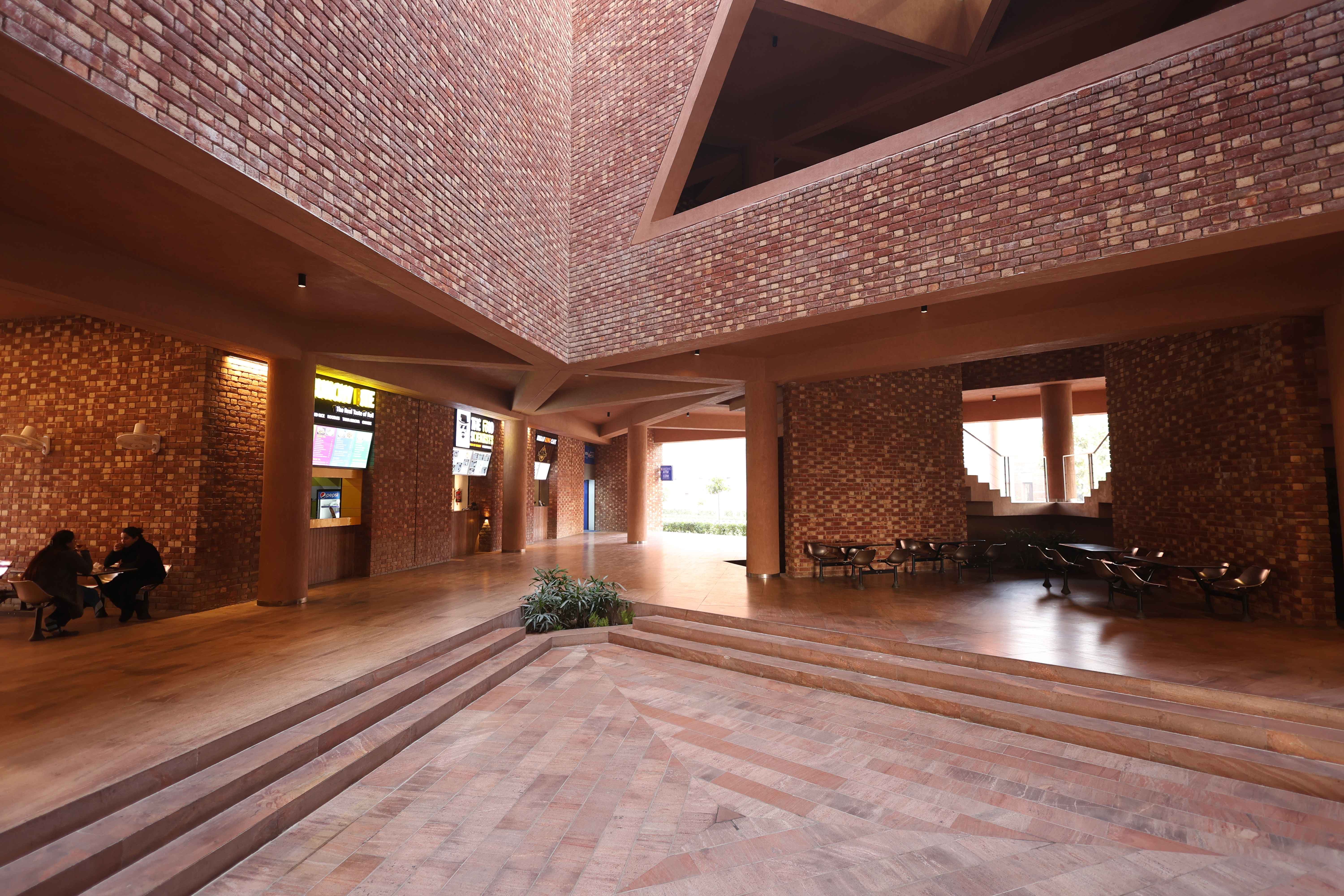 Chandigarh University Indoors photo 8