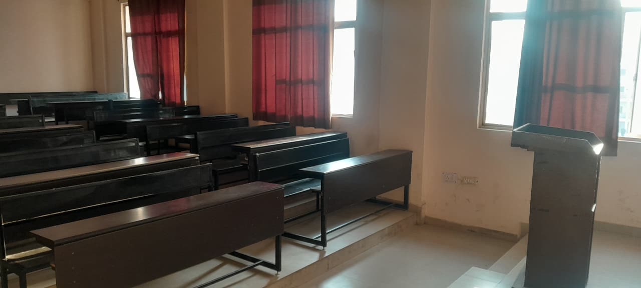 IIMT Greater Noida Academic photo 3
