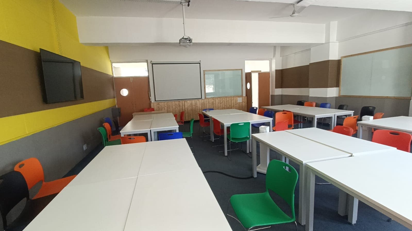 Shoolini University Solan Academic photo 11