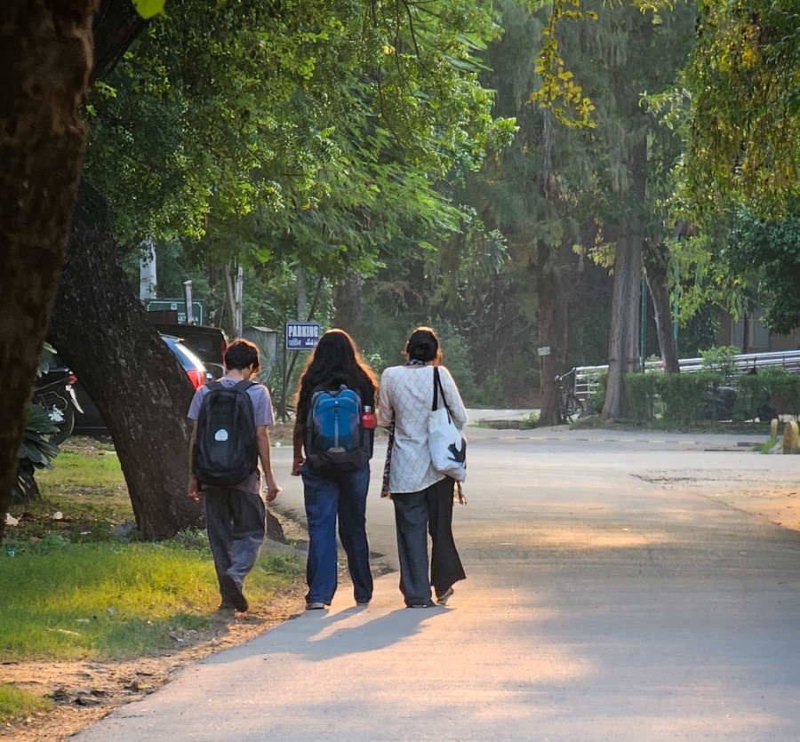 Jamia Millia Islamia University Academic Building photo 3