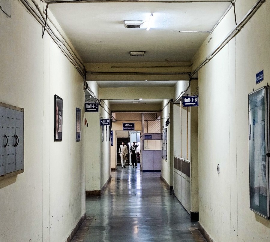 Jamia Millia Islamia University Academic Building photo 4