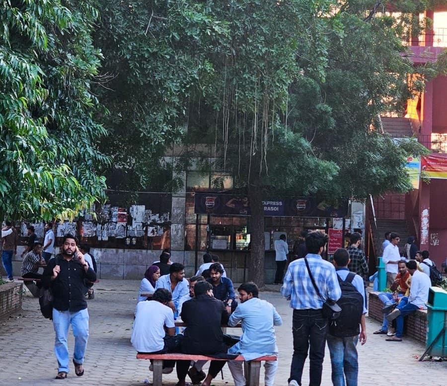 Jamia Millia Islamia University Canteen photo 3