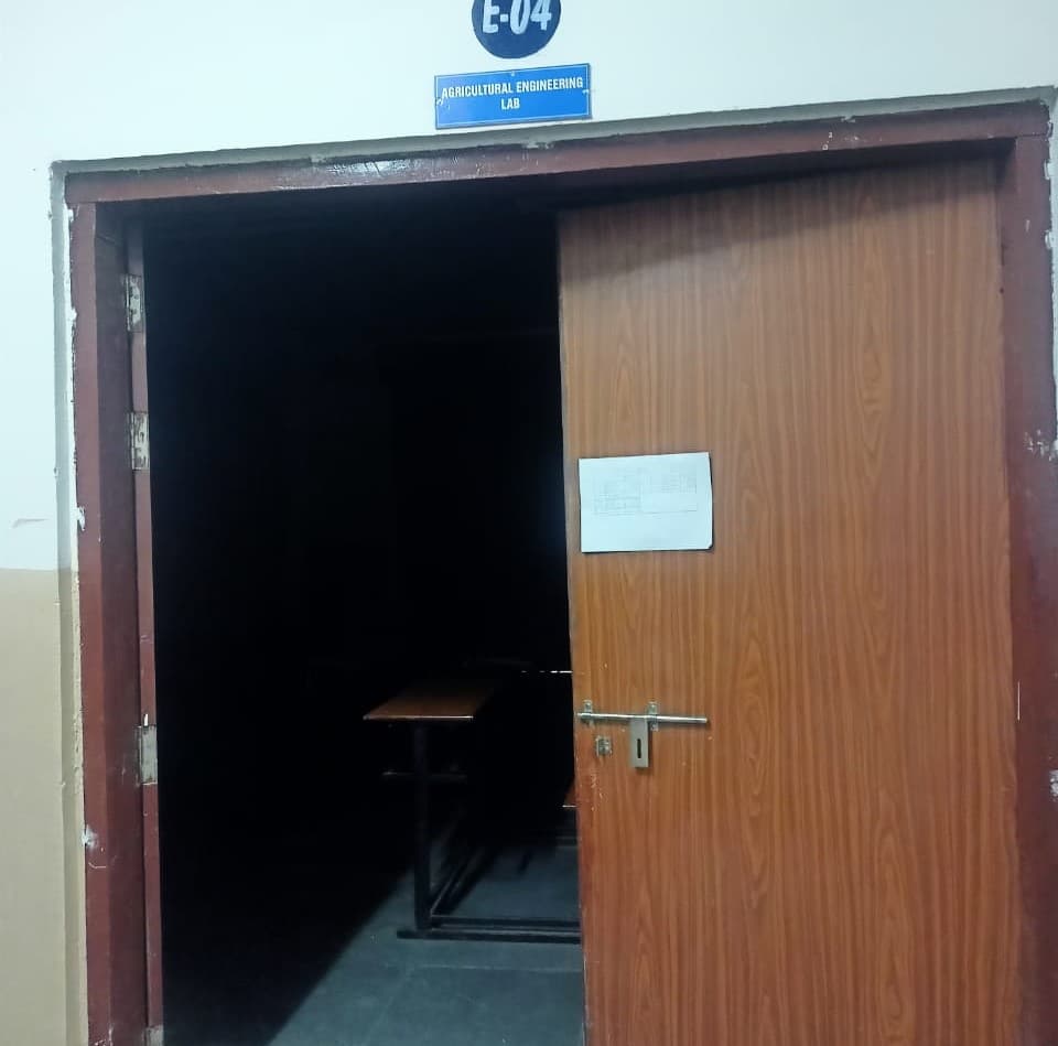 Sanskriti University Mathura Academic Building photo 12