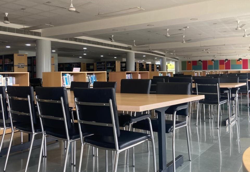 Amity University Kolkata Academic photo 20