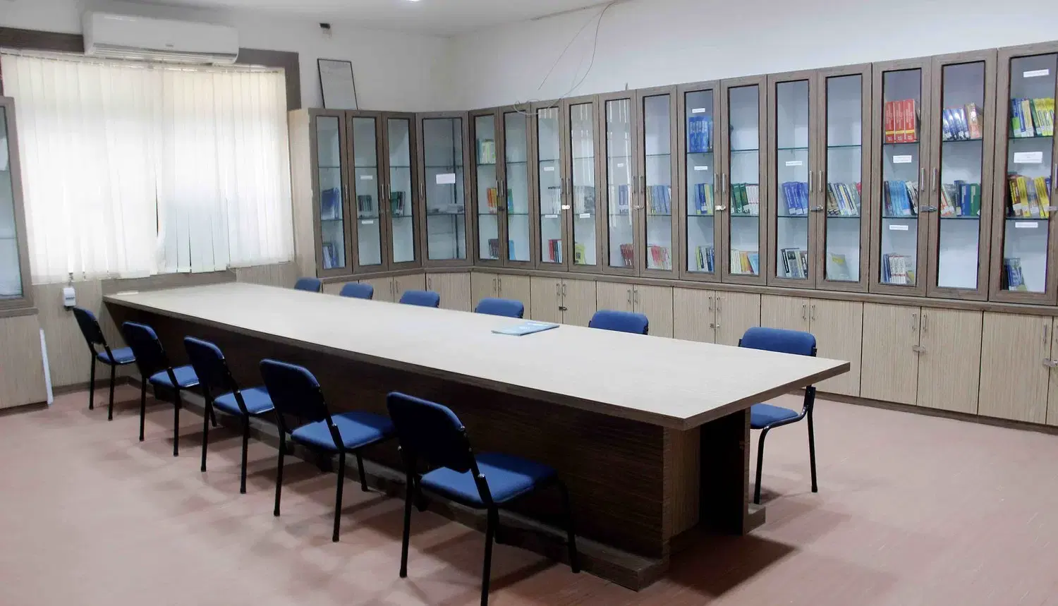 SOA University Academic Building photo 1