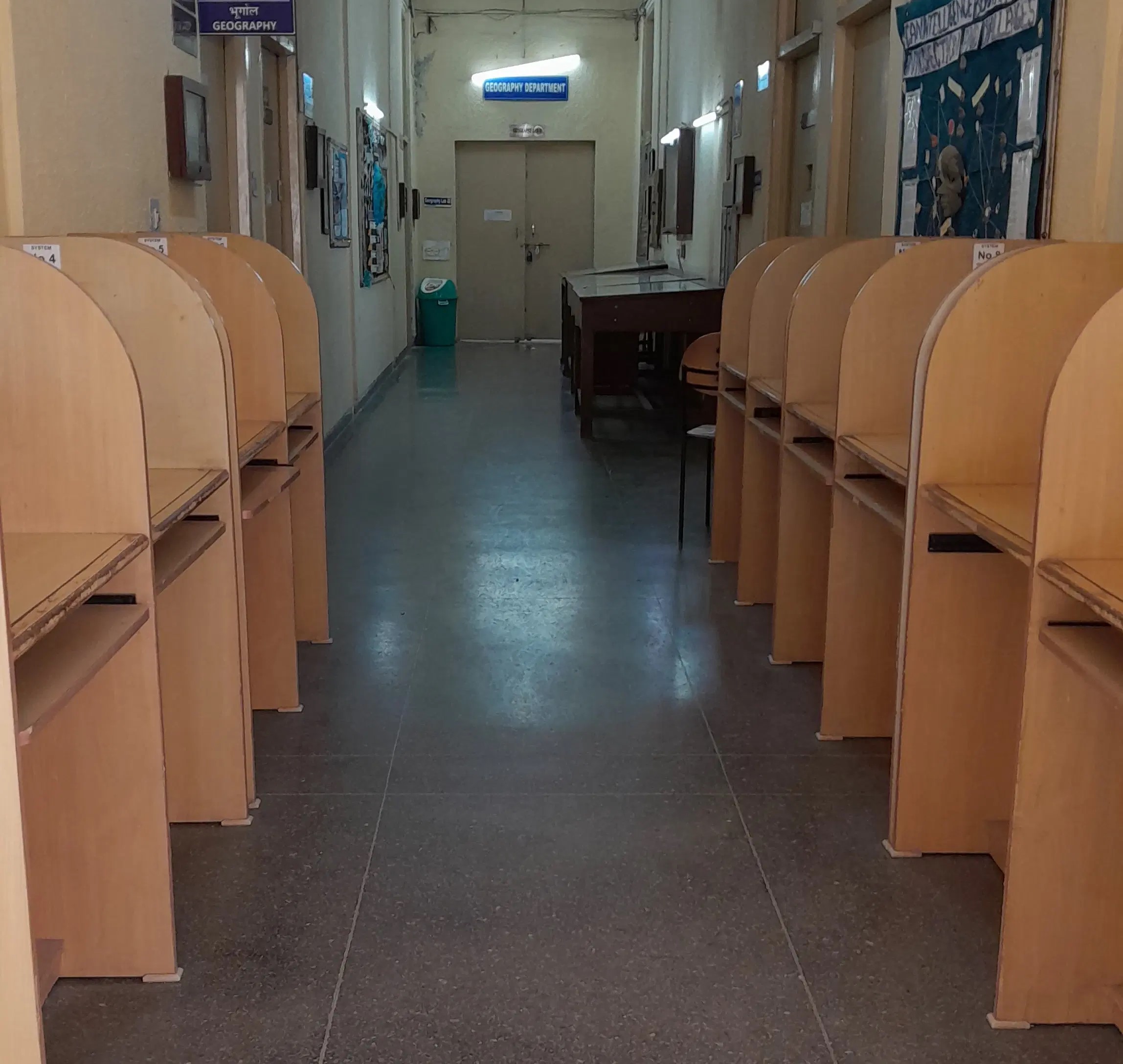 Kamala Nehru College Academic Building photo 12