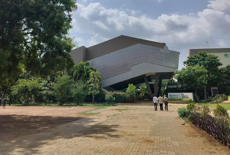 KLE Technological University Hubli campus photo 23
