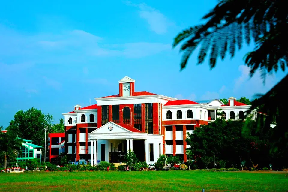 GEU Campus photo 6