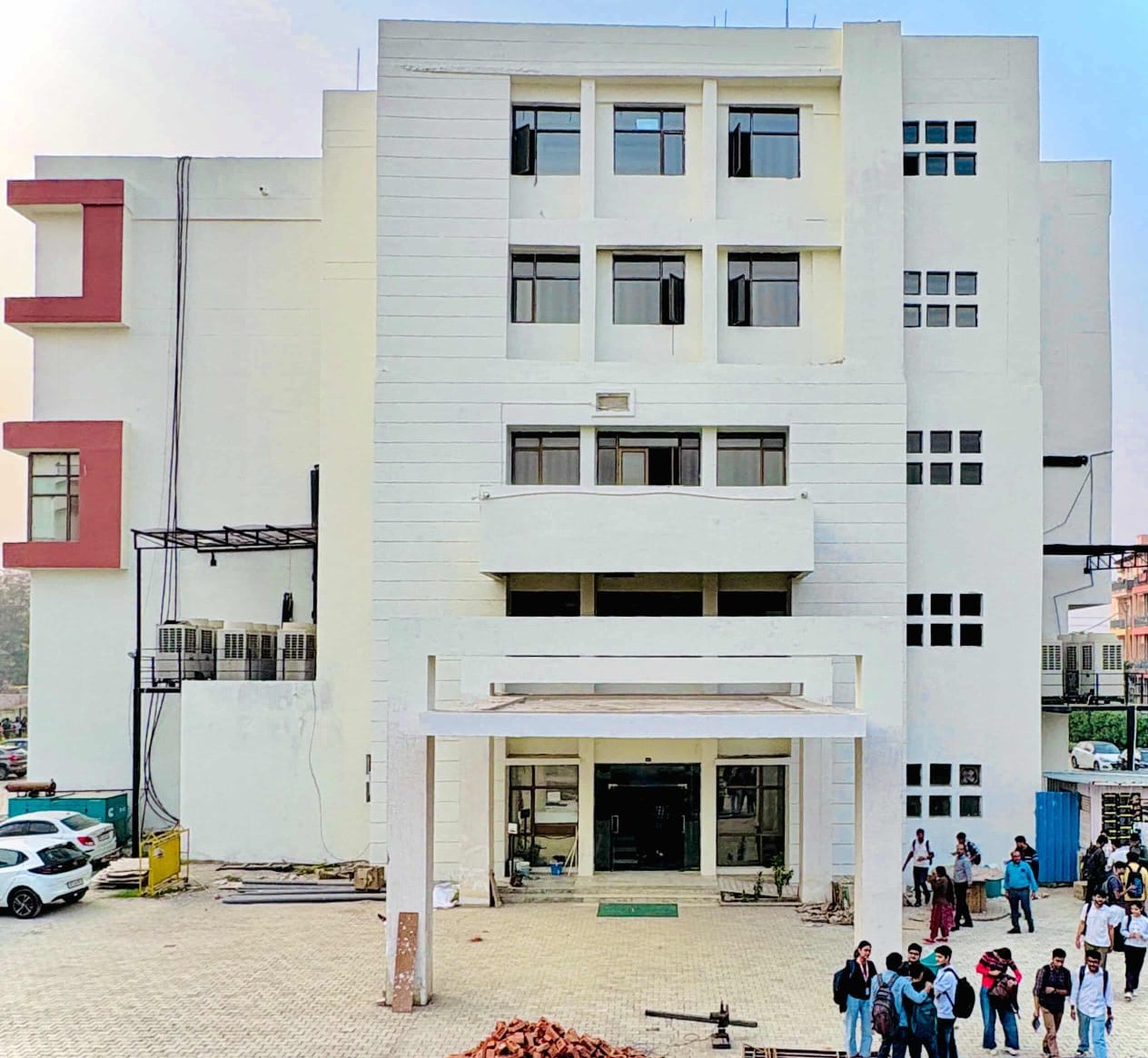 NIET Noida Academic Building photo 28