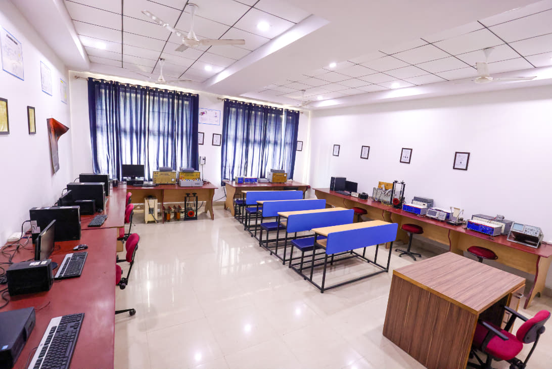 GEU Electronics photo 4