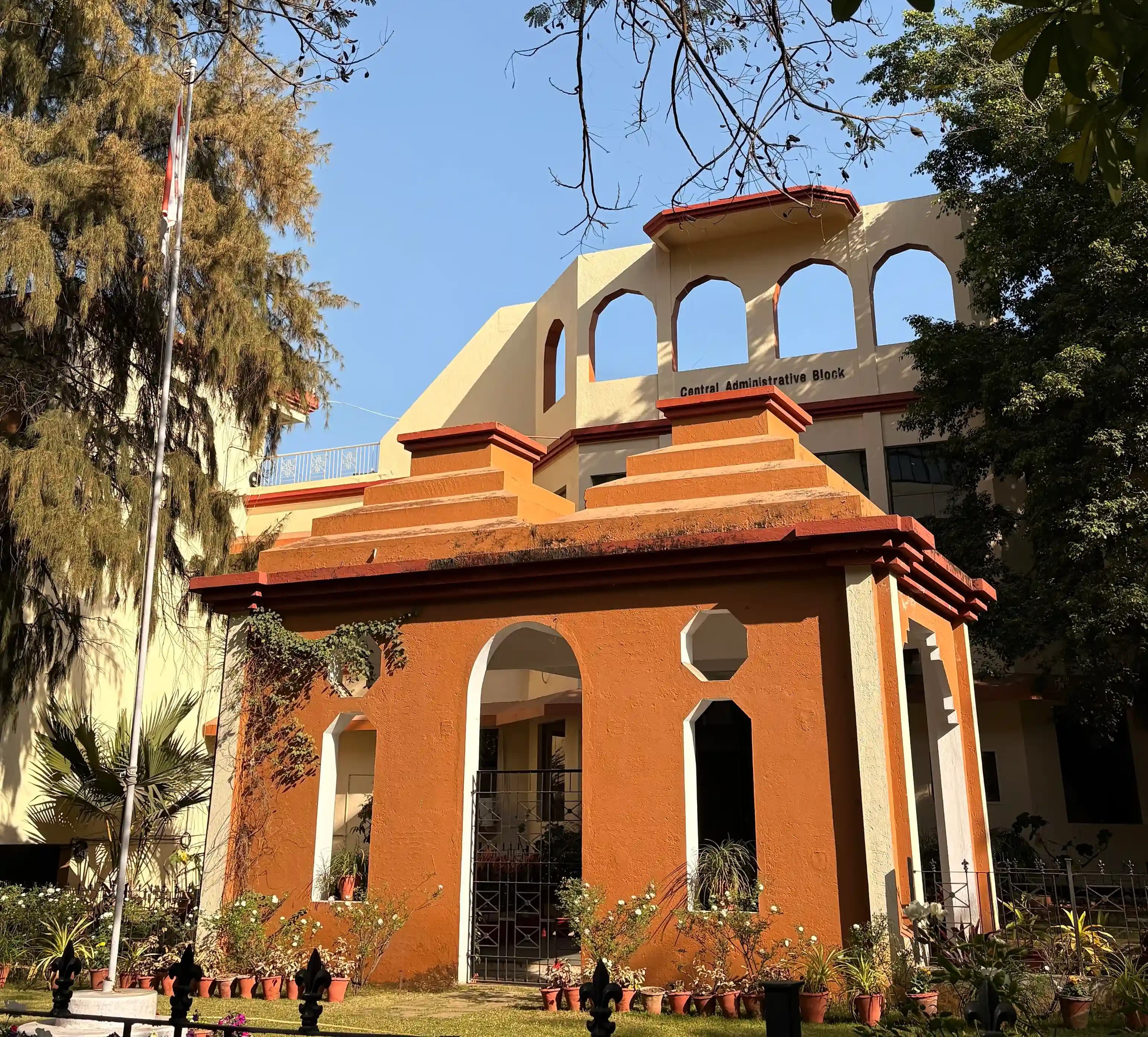 Ramdeobaba University Academic Building photo 20