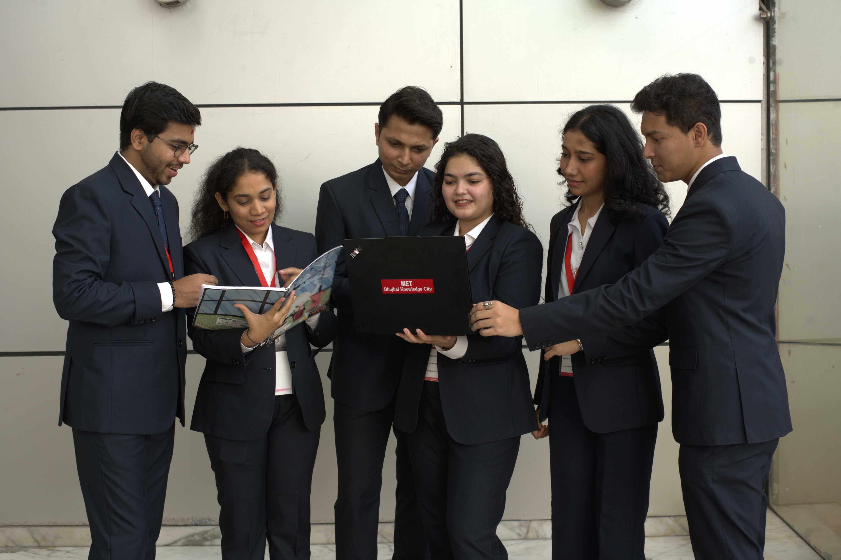 MET Centre for Insurance Training, Research and Development Mumbai Students photo 1