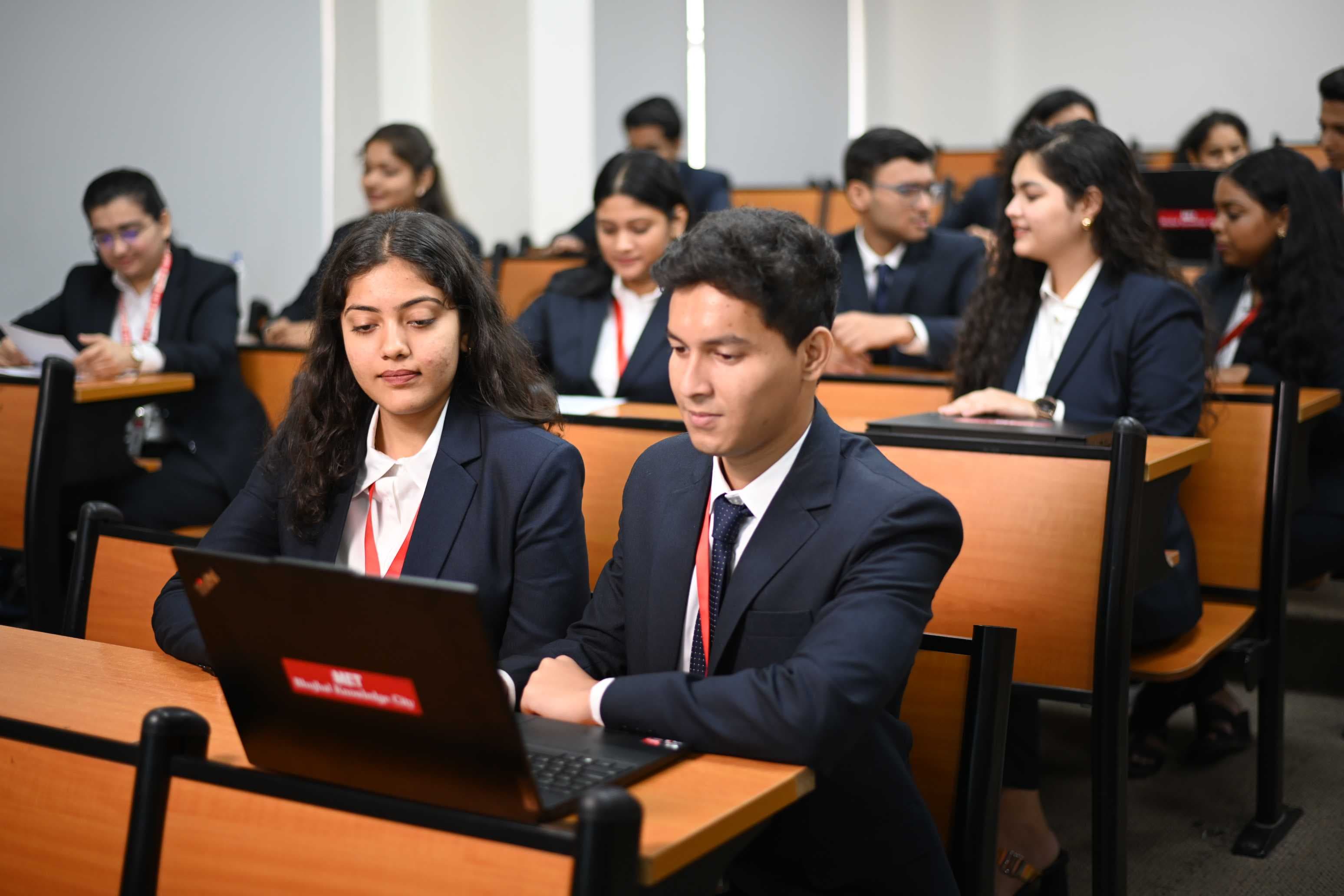 MET Centre for Insurance Training, Research and Development Mumbai Students photo 7