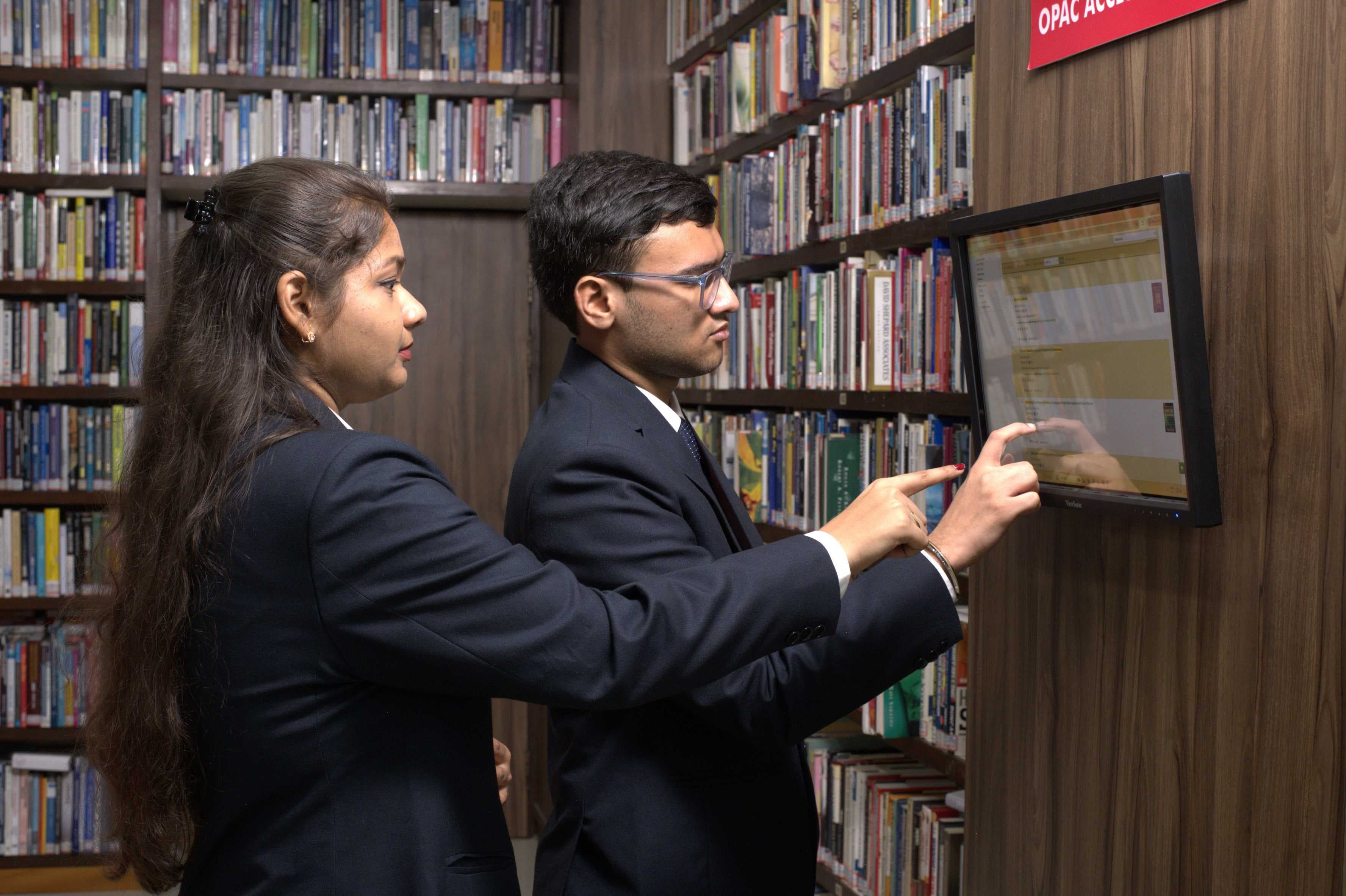 MET Asian Management Development Centre Mumbai Students photo 4