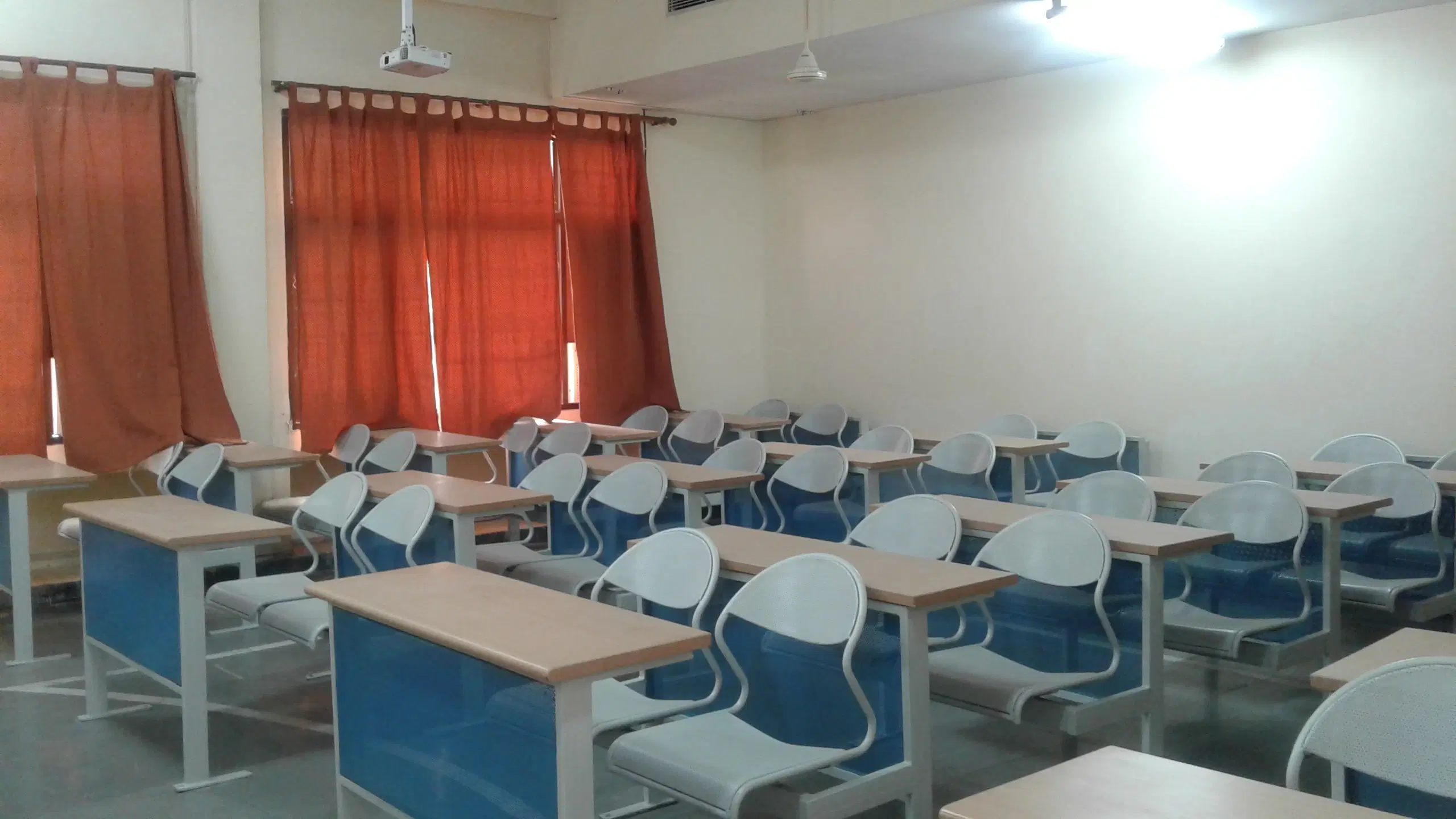 Accman Institute of Management Classroom photo 10