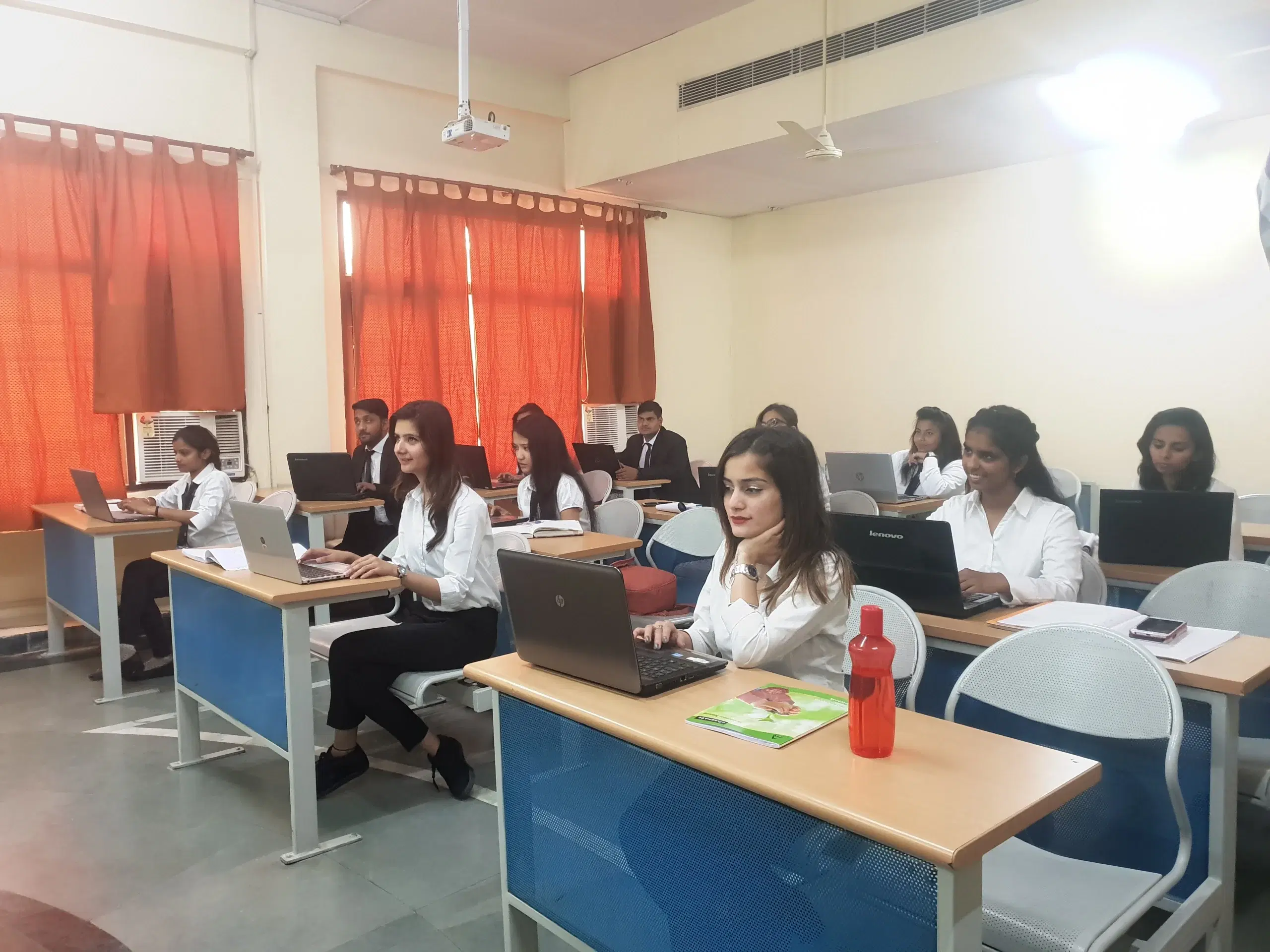 Accman Institute of Management Classroom photo 9