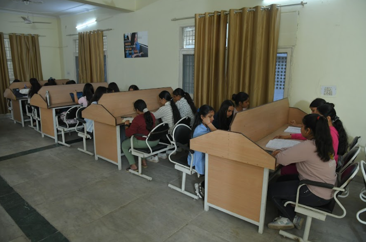 CGC Landran Girl's Hostel photo 8