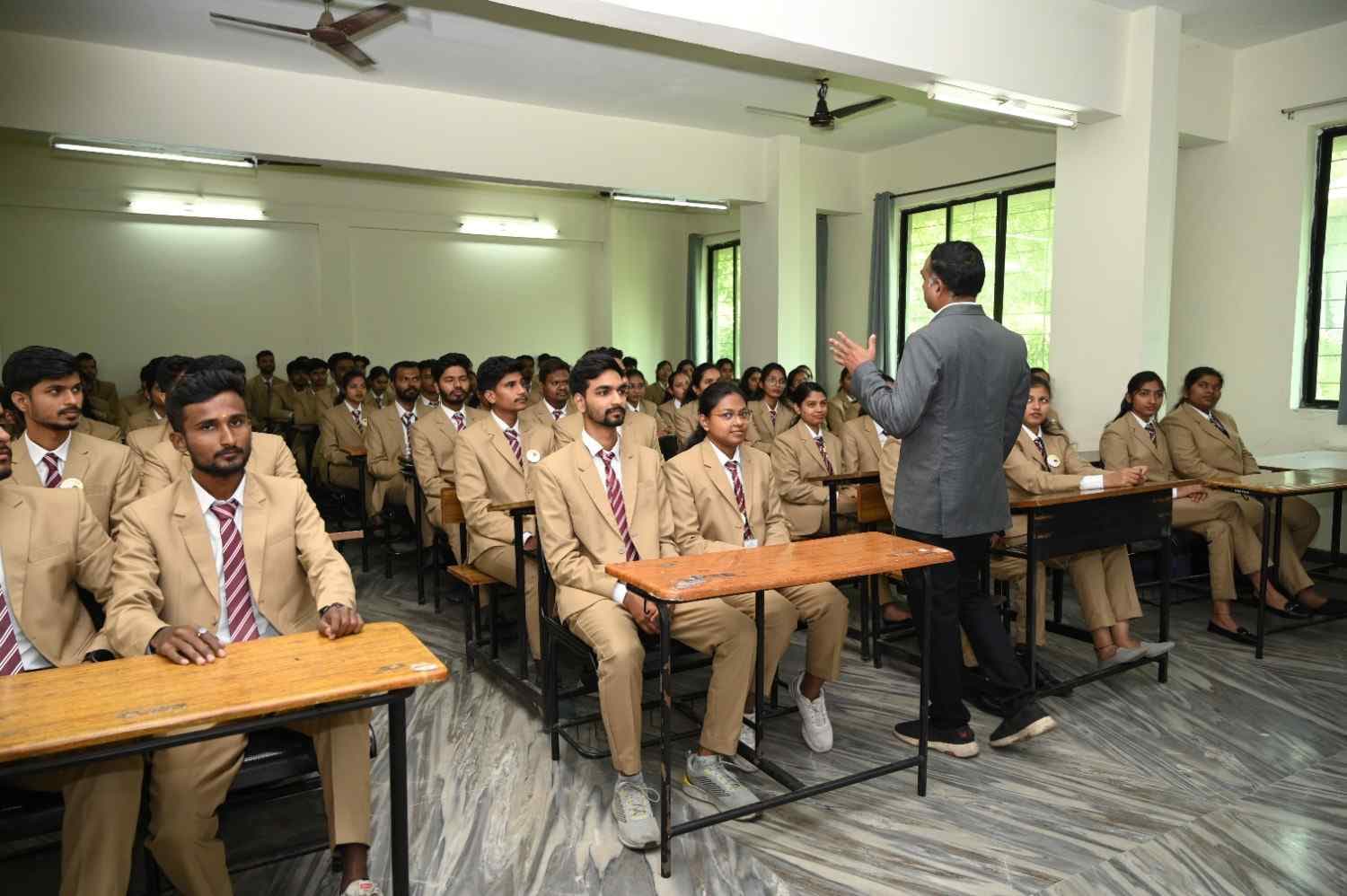 ASM's Institute of Business Management & Research Pune Classroom photo 9