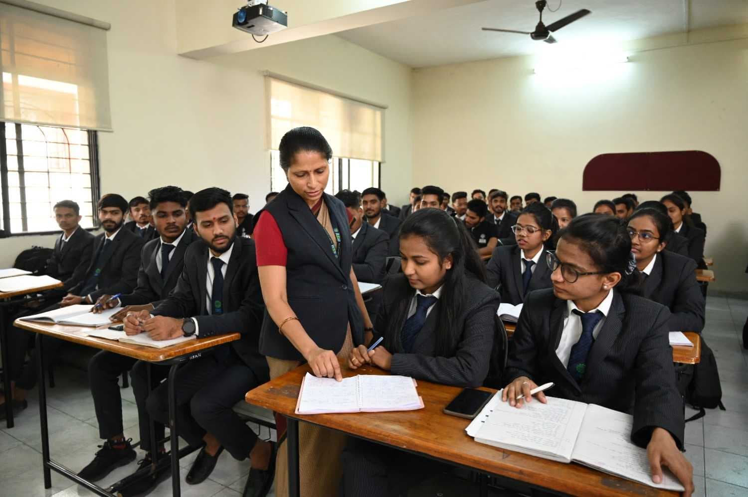 ASM's Institute of Business Management & Research Pune Classroom photo 14