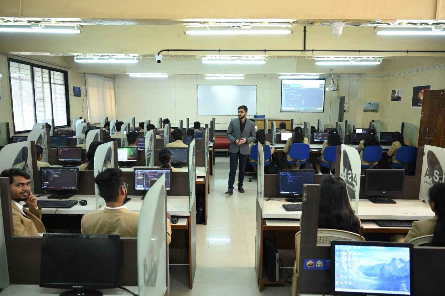 ASM's Institute of Business Management & Research Pune Classroom photo 15