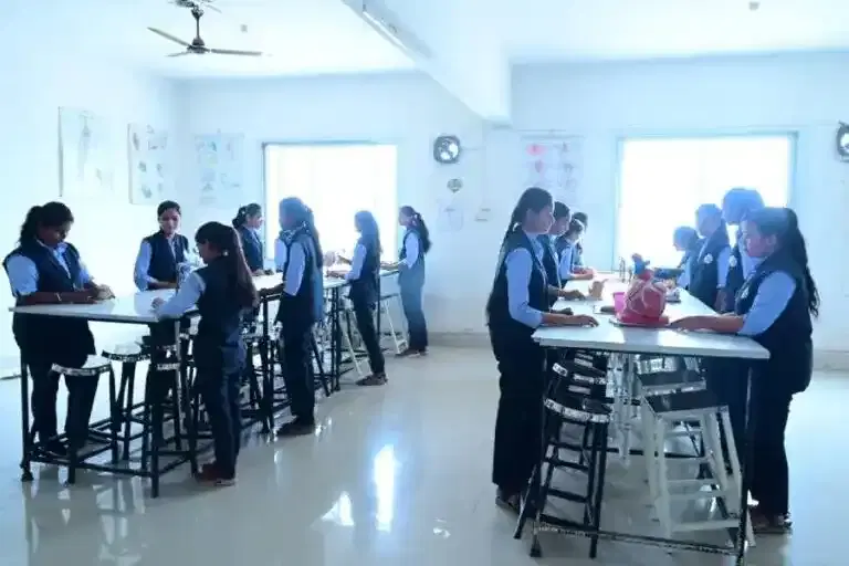 R.P. College of Pharmacy Classroom/Lab photo 4