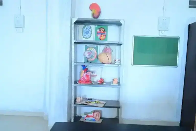 R.P. College of Pharmacy Classroom/Lab photo 7