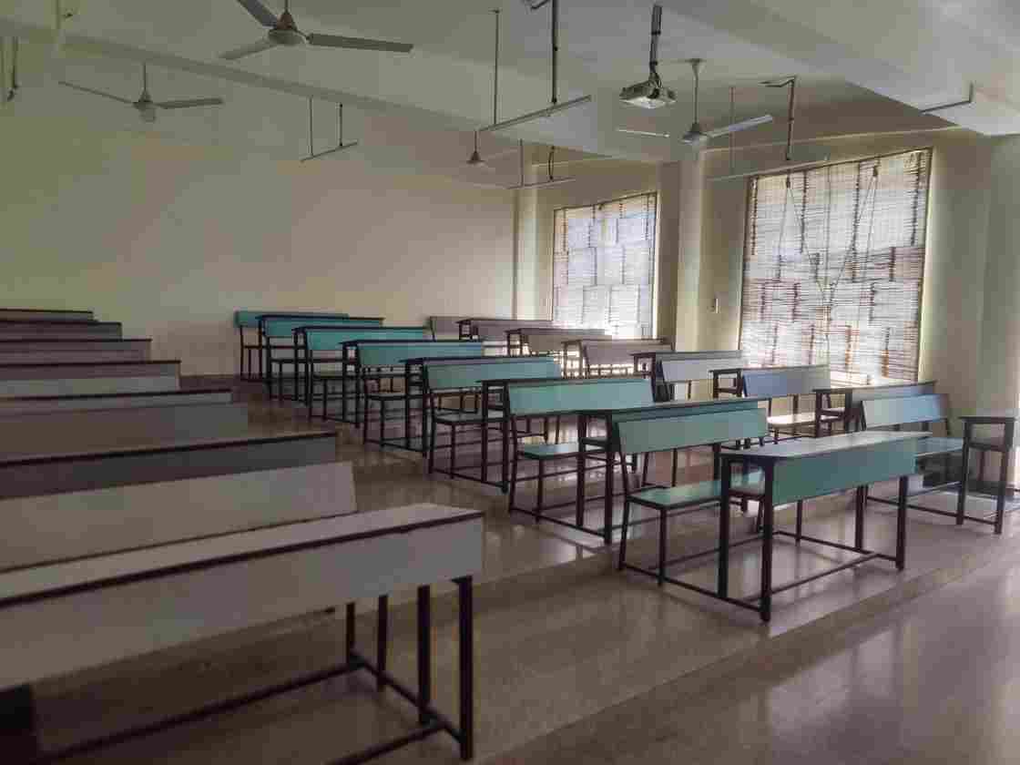 Maya Devi University Dehradun Classroom photo 6