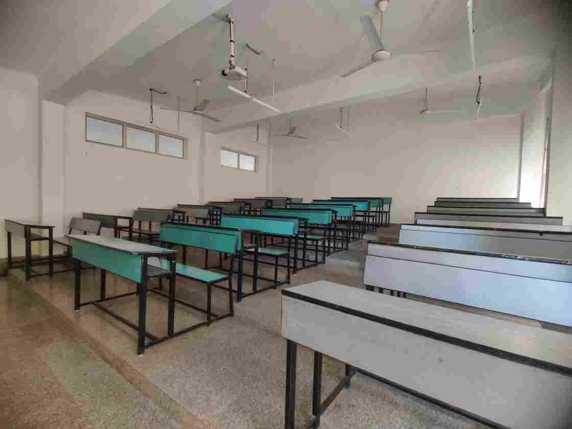 Maya Devi University Dehradun Classroom photo 8