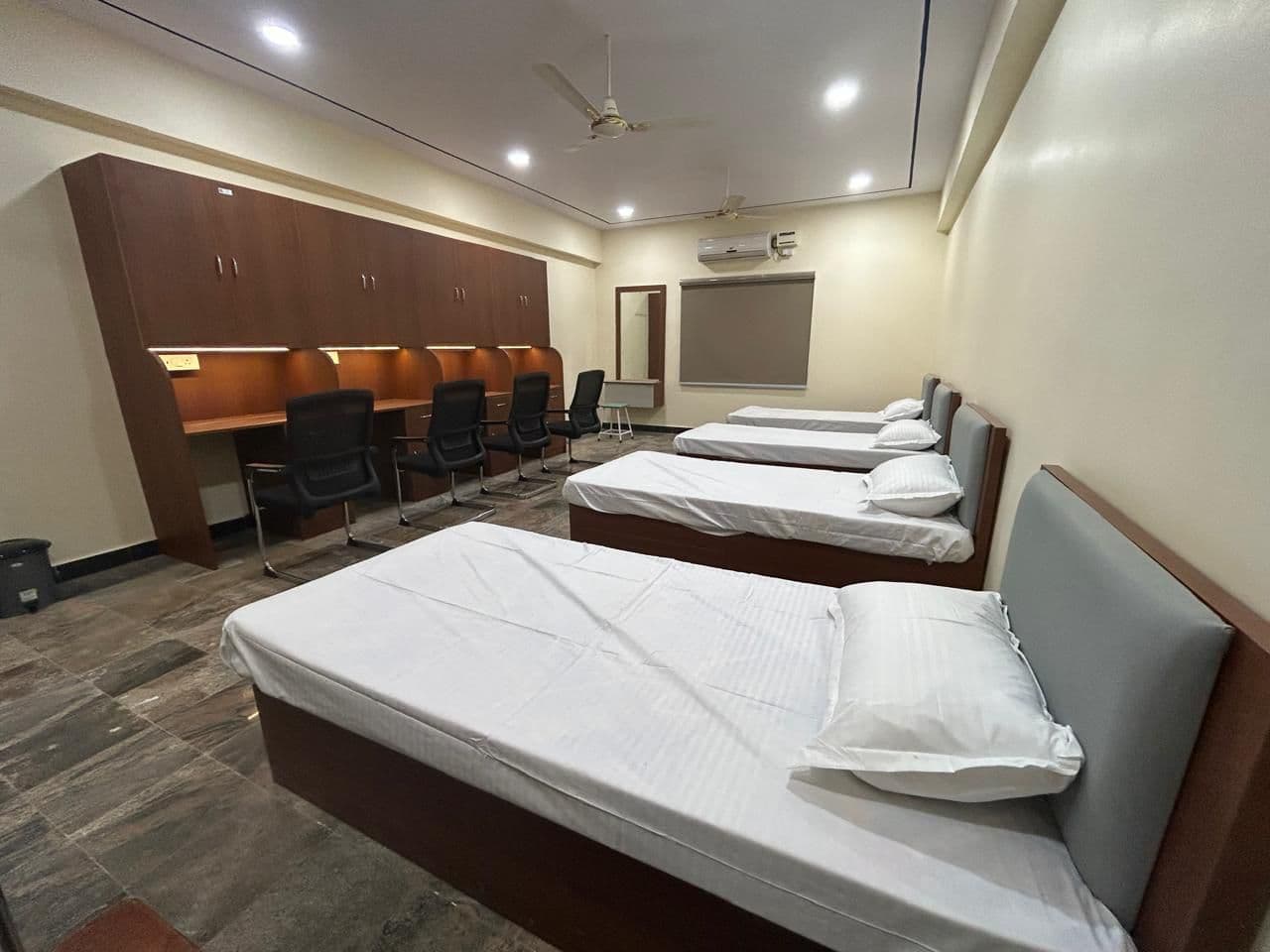 St. Mary's Rehabilitation University Powered by Emversity College Images photo 18