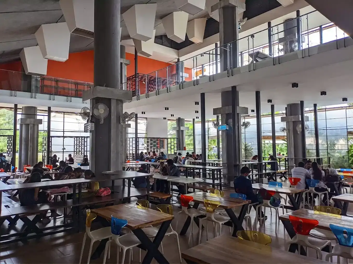 Presidency University, Bangalore Powered by Emversity College Images photo 17