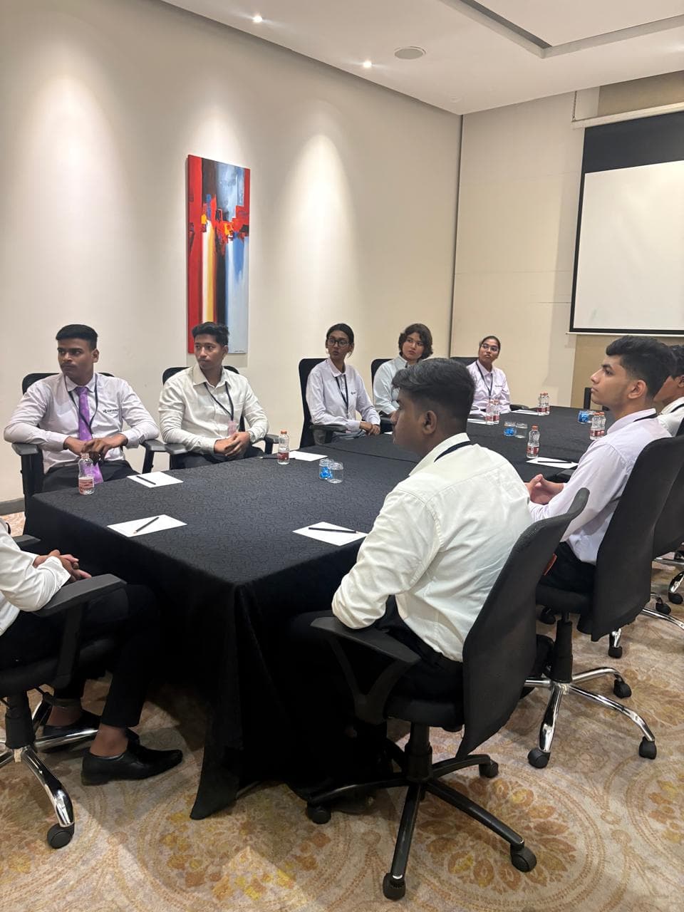 Emversity School of Hospitality & Allied Health Sciences, Delhi Rohini Taj - Pune photo 1