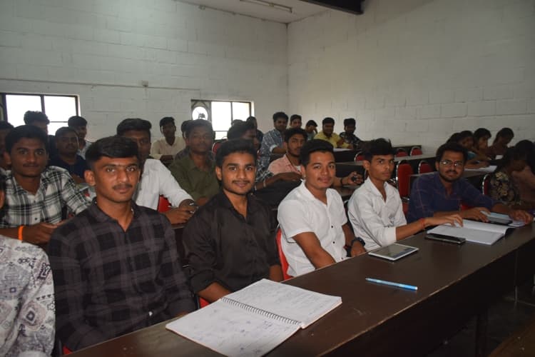 Rai Technology University Bangalore Classrooms photo 15