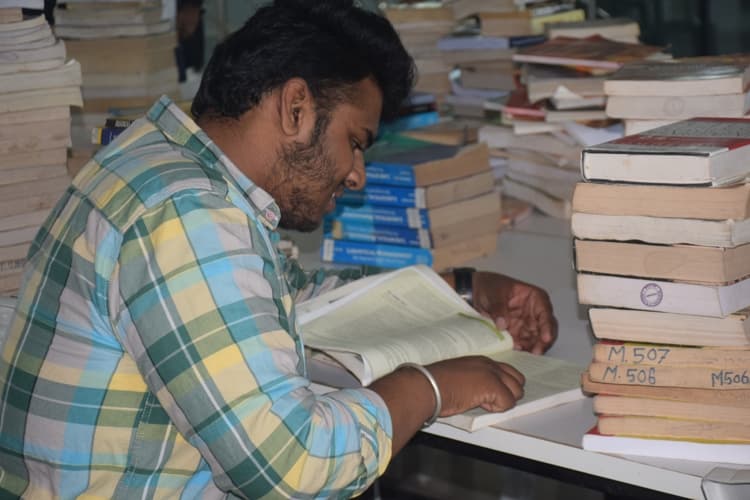 Rai Technology University Bangalore Classrooms photo 4