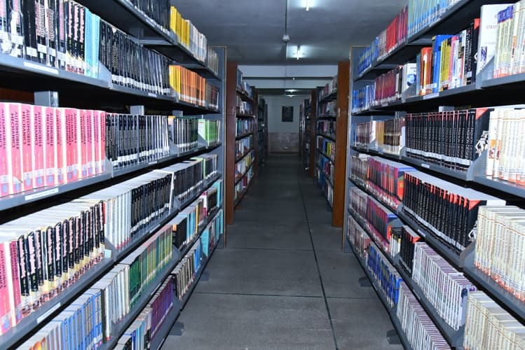 Rai University Ahmedabad Library photo 8