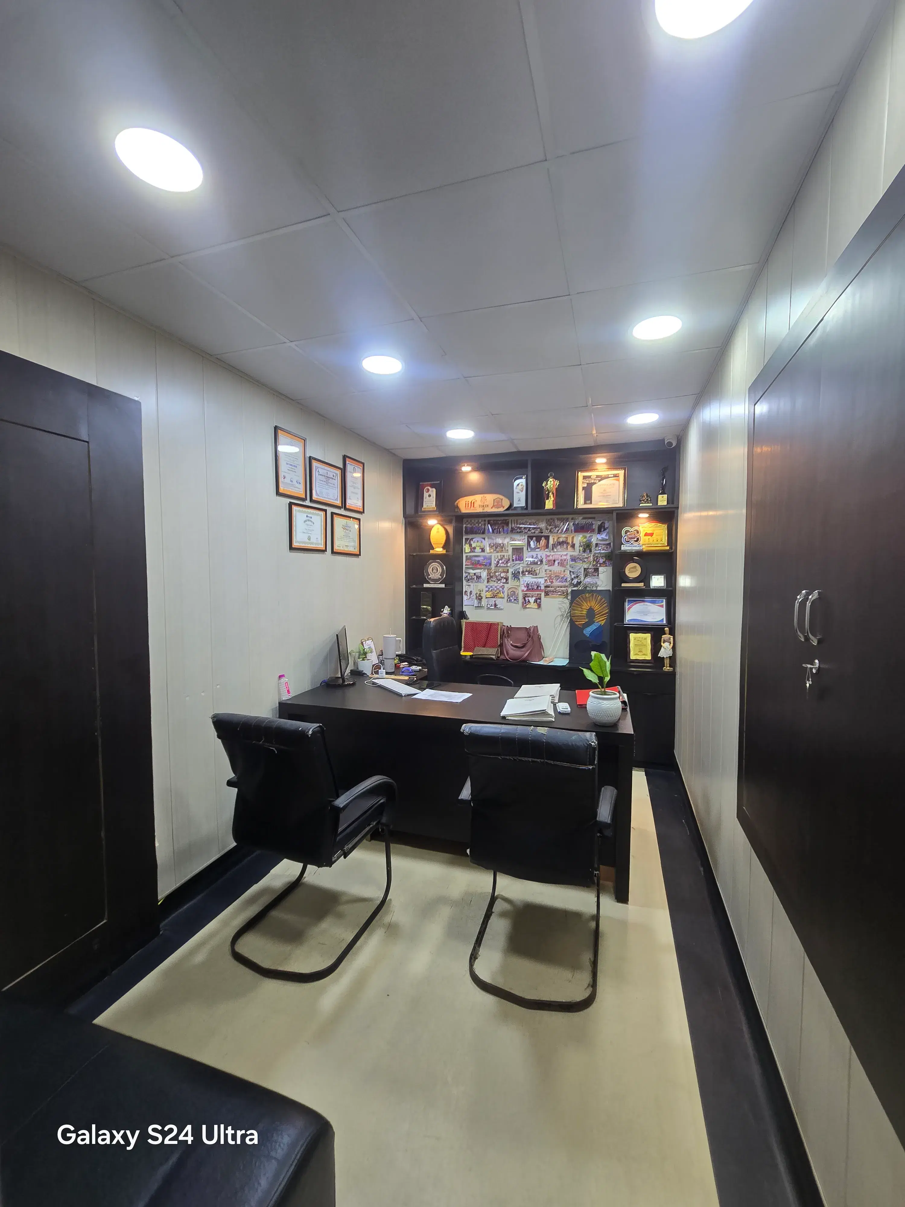 Ellen College of Design Jaipur Academic Building photo 4