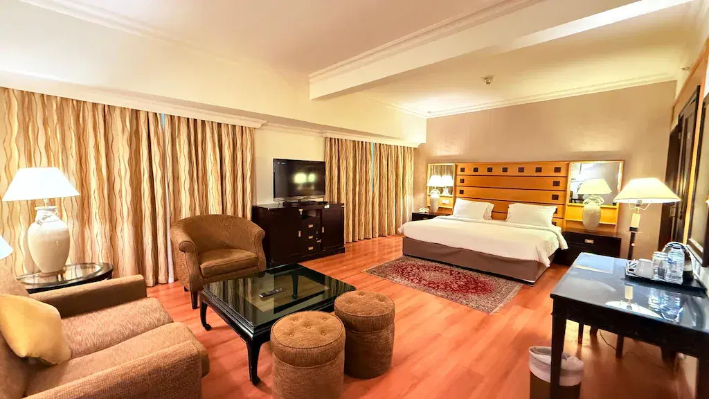 Emversity School of International Hospitality,Dehradun Sunday Suites Excelsior Hotel Deira photo 22