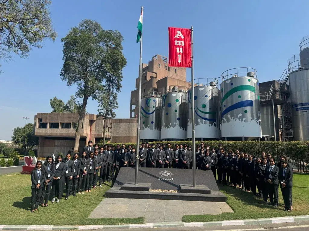 SASMIRA's Business School Mumbai International  And Domestic Visit photo 13