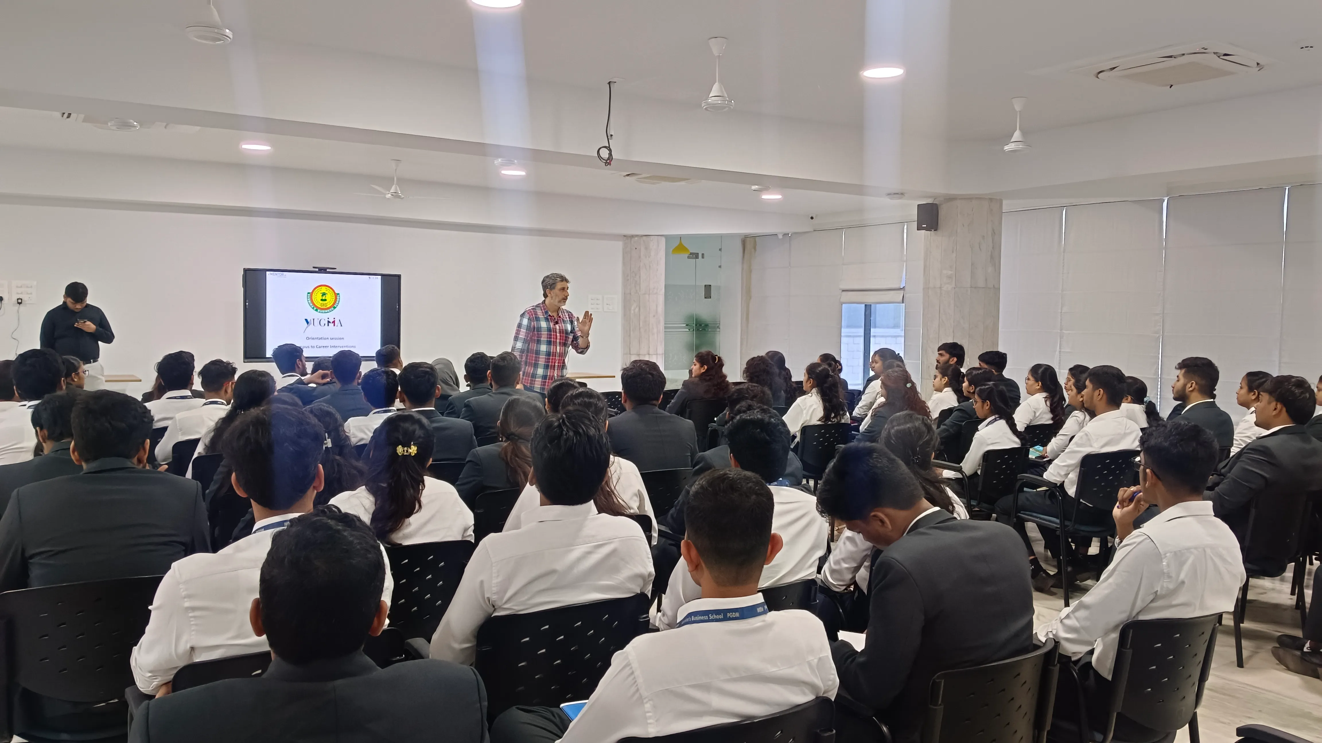 SASMIRA's Business School Mumbai Placement Training with Expert photo 4